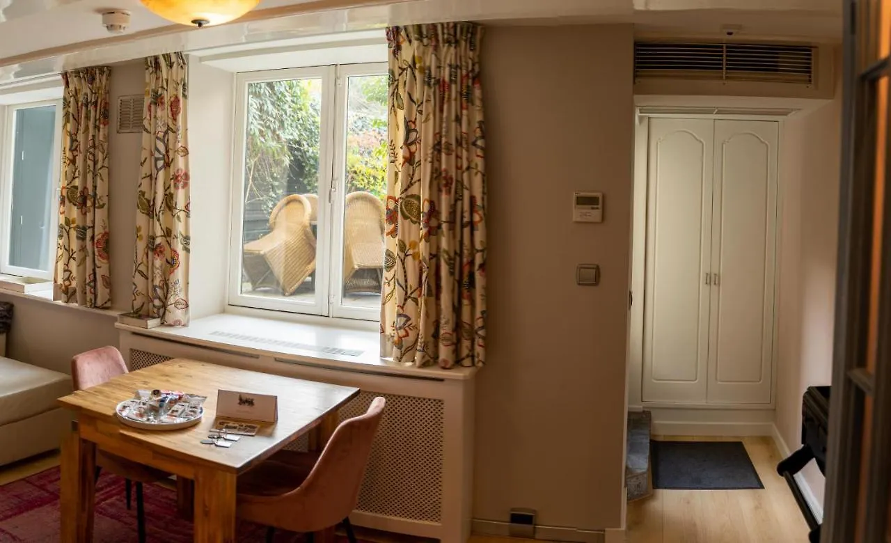 Dutch Masters Short Stay Apartments Amsterdam